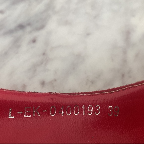 Red suede shoes , perfect for Fall and Winter - Picture 5 of 5